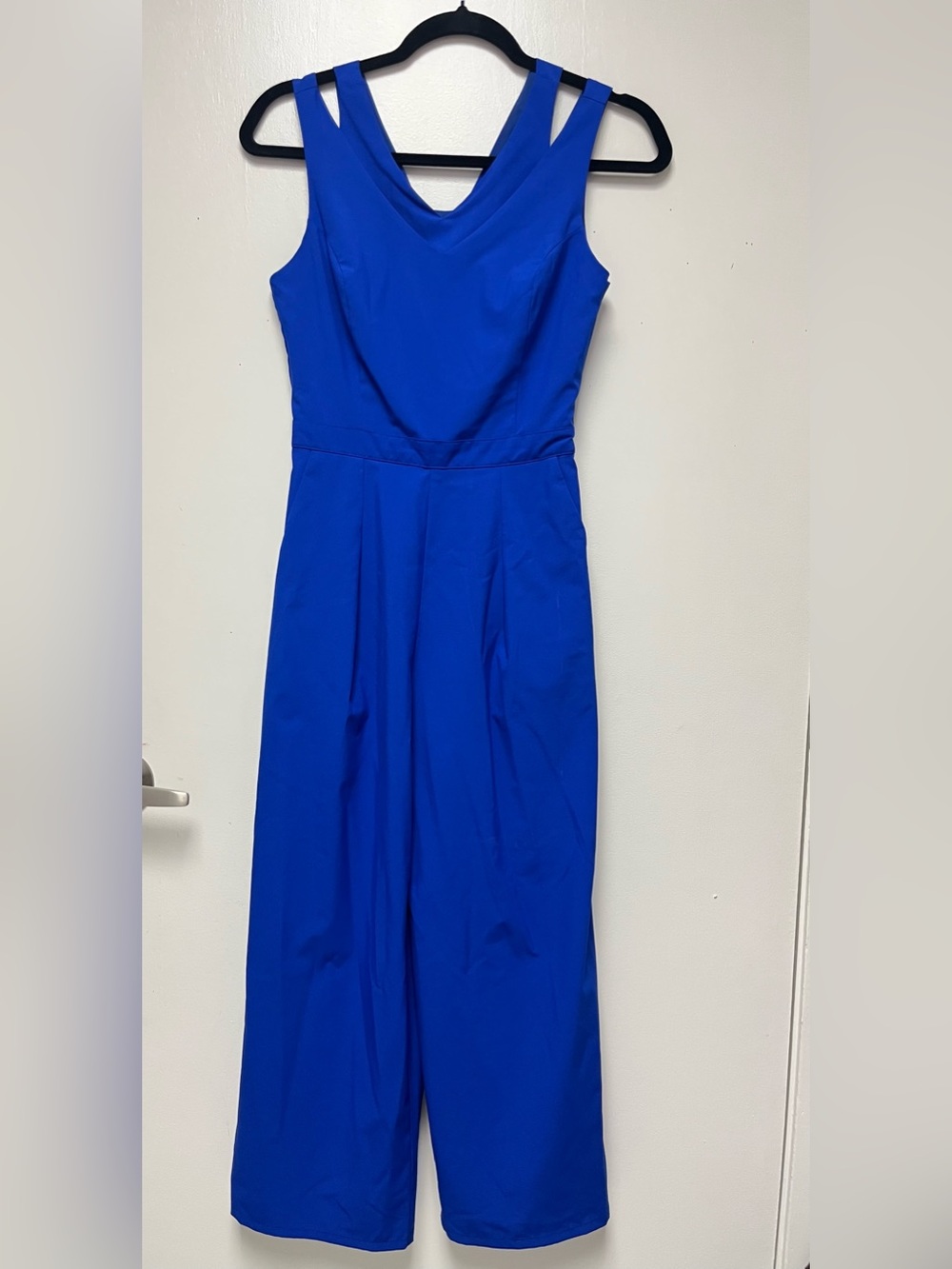Gianni Bini Cobalt Blue Sleeveless V-Neck Jumpsuit